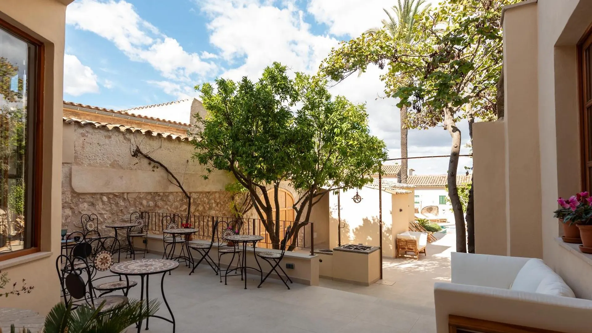 Cas Catala Hotel Sineu  Spain
